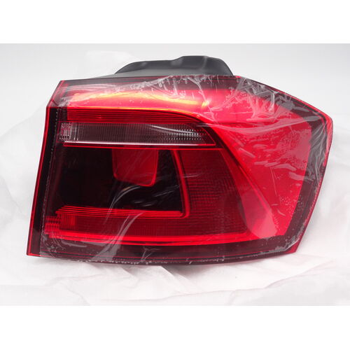 VW GOLF SPORTSVAN 510 rear light outside right 510945096L